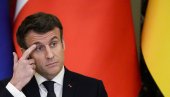 MAKRONA NALJUTILA KARIKATURA: Zaharova odgovorila - Francuska nas je naučila da je to normalno