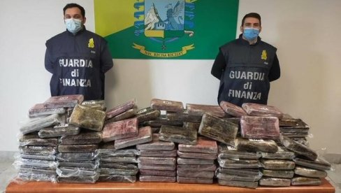 ВЕЛИКА ЗАПЛЕНА КОКАИНА У ИТАЛИЈИ: Тежак ударац колумбијском картелу, одузете 4,3 тоне дроге