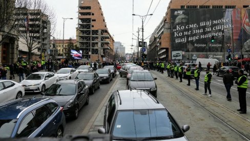 TRAŽE DOZVOLU  ZA 1.200  VOZILA: Udruženje građana CarGO kupilo privredno društvo Novi taksi D.O.O - Savski Venac