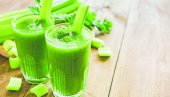 СНИЖАВА ПРИТИСАК, ЈАЧА ИМУНИТЕТ: Сок од целера чисти организам, али је битно како и када да га пијете