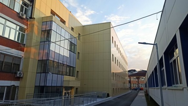 БОЉЕ ЗДРАВСТВО ЗА ЛОЗНИЧАНЕ: Завршена изградња хируршко-гинеколошког блока у лозничкој болници, стиже и опрема