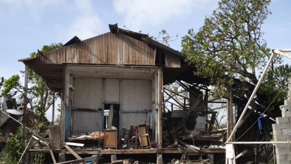 ЦИКЛОН ДОНЕО УЖАС: Потресни призори разорених домова, расте број жртава на Мадагаскару (ФОТО)