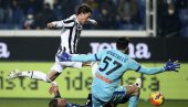 ZVIŽDUCI KAO GORIVO: Dušan Vlahović se danas u Kupu vraća u Firencu prvi put od odlaska u Juventus