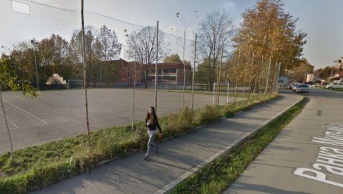 MAJKA I DETE DALI IZJAVU U STANICI: Policija traga za identitetom muškarca koji je napao dečaka u školskom dvorištu u Borči