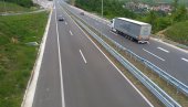 POSLE DVOSTRUKE SAOBRAĆAJNE NESREĆE: Normalizovan saobraćaja na petlji kod Leskovca