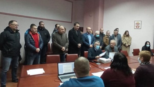 ЛОКАЛНИ ИЗБОРИ У КЊАЖЕВЦУ: СНС предао изборну листу