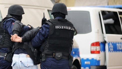 DIREKTOR ŠUMSKOG GAZDINSTVA UHAPŠEN ZBOG MITA: Posle hapšenjea u Tesliću policija izvršila pretres, a Dušaniću određen pritvor