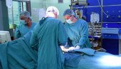 VEOMA VAŽNO: Zašto hirurzi nose ZELENE I PLAVE mantile, a ne bele kao ostali doktori