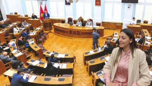 MILA NE ŽELE NI BIVŠI SAVEZNICI: Odbornici Đukanovićevog DPS na Cetinju, posle 16 godina vlasti, oterani u opoziciju
