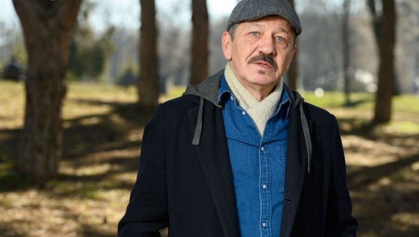 ЧОВЕКА ЈОШ НИСАМ ОДГОНЕТНУО: Бранко Станковић о 20 година ауторске емисије Квадратура круга, животним причама  које памти, вољи и снази