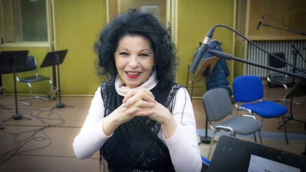ДВОСТРУКО СЛАВЉЕ: Бети Ђорђевић концертом обележава 76. рођендан и пола века каријере