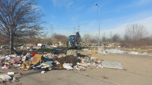 ČISTO NA BEŽANIJSKOJ KOSI: Tokom vikenda uklonjeno više od 200 kubika otpada sa smetlišta u Novom Beogradu