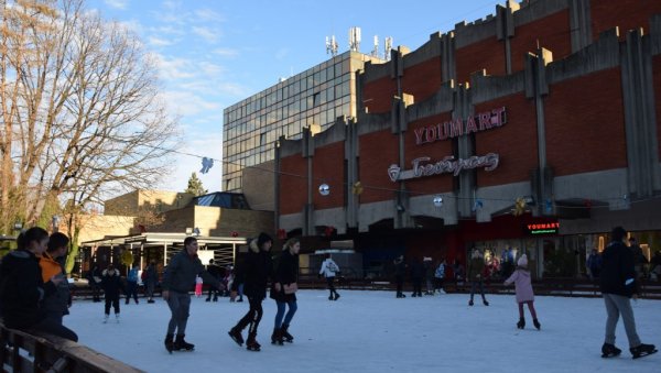 ТАКМИЧЕЊЕ У КЛИЗАЊУ: Традиција у Јагодини