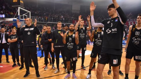 TAKO SE NE IGRA ZA PEHARE: Vlade Đurović, za Novosti, ne krije da je neprijatno iznenađen lošim Partizanom u finalu Kupa