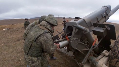 GRANATE POGODILE GRADSKA NASELJA: Ukrajinske haubice kalibra 152 mm ispalile pet projektila
