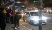 SAOBRAĆAJNA NEZGODA U CENTRU BEOGRADA: Sudarili se automobil i autobus gradskog prevoza na liniji 48