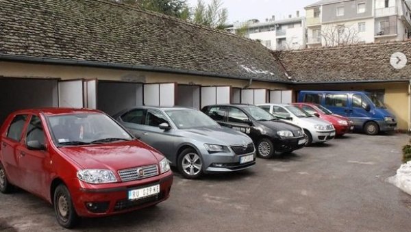 ПРОМЕНЕ У РУМИ: Нико више нема право да службене аутомобиле користи у приватне сврхе