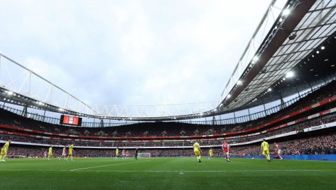 ŽESTOKA BORBA ZA LIGU ŠAMPIONA: Arsenal - Mančester junajted