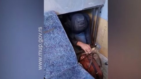 PREVOZILI LJUDI U POSEBNOM BUNKERU U KOMBIJU: Pogledajte hapšenje Rumuna na graničnom prelazu Batrovci (VIDEO)