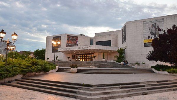 ПРЕМИЈЕРНО БЕРЛИНСКИ ЗИД И ЛУТКА: Месец март у Српском народном позоришту обележиће нове представе