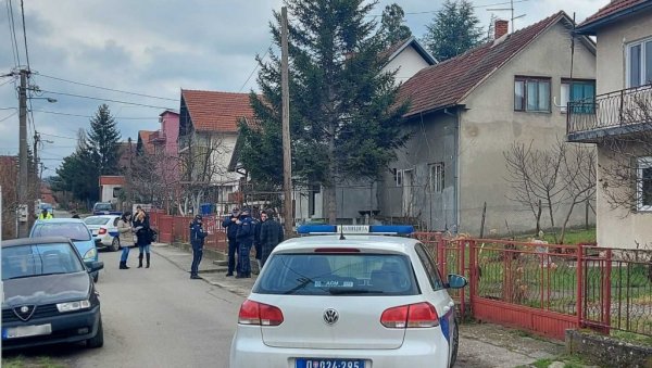 КИК-БОКСЕРУ МЕТАК У СТОМАК: У београдском насељу Умка у понедељак пре подне Здравко Б.  (25) рањен хицем из пиштоља