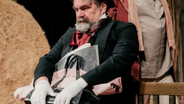 ПРЕМИЈЕРНИ ЛУДИ КАМЕН: Зрењанинска представа у режији Радослава Миленковића