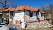 МАРКОВ ДЕЧАЧКИ САН ПОСТАЈЕ СТВАРНОСТ: Болесни тинејџер из Горње Ржанице код Александровца у априлу се усељава у нову кућу