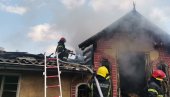 LOKALIZOVAN POŽAR NA ČUKARICI: Vatra buknula u kući u Kirovljevoj (FOTO)