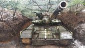 VOJNA POMOĆ KIJEVU: Češka poslala Ukrajini tenkove T-72 i vozila BVP-1