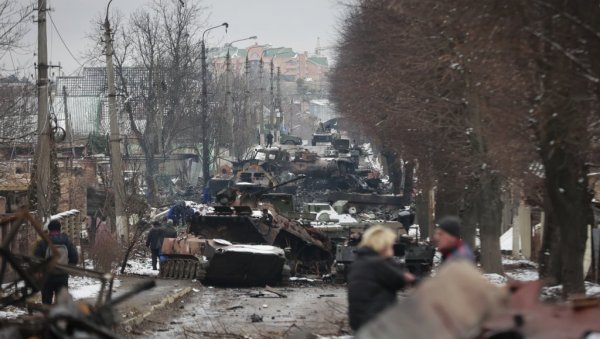 УНИШТЕНО 1.300 ТЕНКОВА, 469 ТОПОВА, 124 ВБР: Руска војска напредује уз тешке губитке украјинских трупа