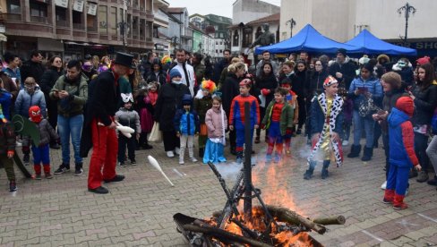 POKLADNI MASKENBAL: Tradicionalna manifestacija u nedelju u Svilajncu
