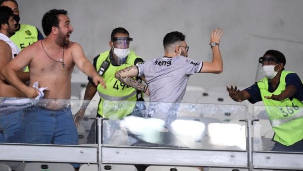 ЈОШ ЈЕДНА СМРТ НАВИЈАЧА: Бразилац упуцан у стомак, преминуо на путу у болницу