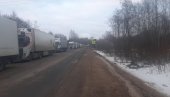 ПРЕВОЗНИЦИ ИЗ СРБИЈЕ И БиХ: Обустављене блокаде теретног саобраћаја на прелазима