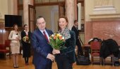 BUKET RUŽA NA POKLON: Susret Dačića sa generalnom sekretarkom Saveta Evrope