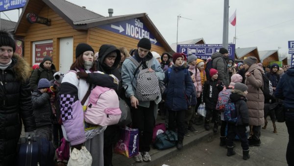 МИЛИОНИ ПОБЕГЛИ ОД РАТА: Избеглице из Украјине највише одлазе у Пољску и Русију, број премашио 5 милиона