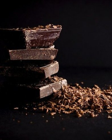 ЛОШЕ ВЕСТИ ЗА ЉУБИТЕЉЕ ЧОКОЛАДЕ: Омиљена посластица могла би да нестане заувек - ово је алтернатива