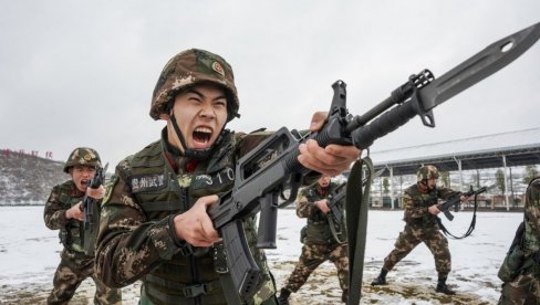 АМЕРИЧКИ АДМИРАЛ О ИНВАЗИЈИ ТАЈВАНА: Кинеска војска ће бити способна за извршење наредбе у наредне три године (ВИДЕО)