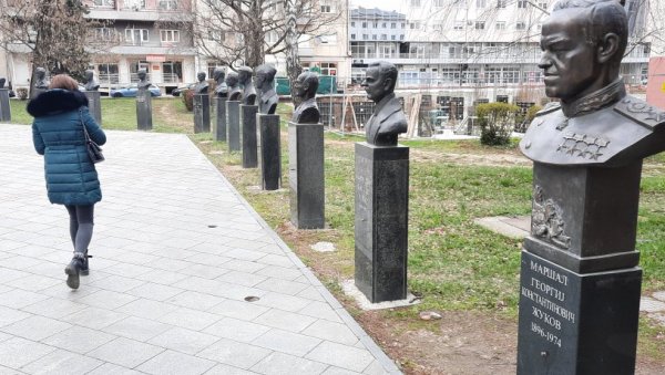 МАЈОР ТЕПИЋ ДОБИЈА БИСТУ У БАЊАЛУЦИ: Скупштина РС једногласно подржала иницијативу Перице Бундала из ПДП