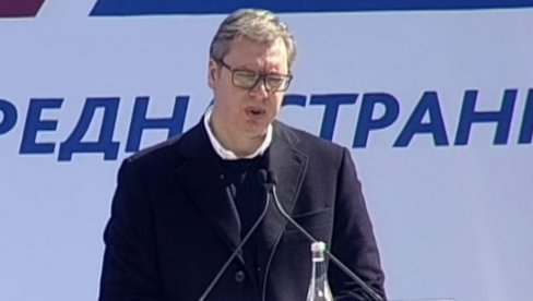 VUČIĆ PORUČIO U BAČKOJ PALANCI: Ja vam obećavam mir, stabilnost i borbu za našu Srbiju! (FOTO/VIDEO)