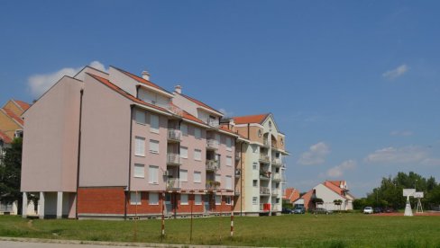 ENERGETSKI EFIKASNIJE PREKO 100 DOMOVA: I stambene zgrade u Vršcu dobile novac ministarstva