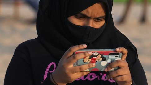 OD DANAS U INDIJI: Zabranjeno nošenje hidžaba u školama i na fakultetima (FOTO)