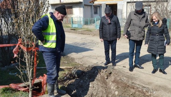 НОВЕ ЦЕВИ, ПА АСФАЛТИРАЊЕ: ЈКП Водовод отворио тренутно највеће градилиште на територији читавог Крушевца