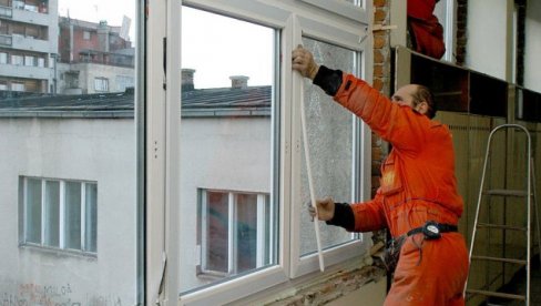 SAVSKI VENAC OBEZBEDIO NOVAC: Zna se ko dobija do 140.000 dinara za nove prozore i vrata