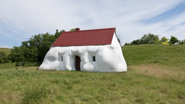 ДЕБЕЛИ АУТОМОБИЛ ПРВИ ПУТ НА БАЛКАНУ: Маријана Коларић, директорка МСУ, о изложби славног Ервина Вурма