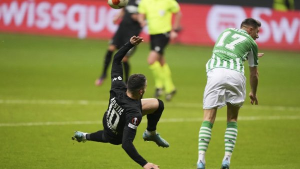 ЛИГА ЕВРОПЕ, КАКВА ОСМИНА ФИНАЛА! Филип Костић јунак драме у 120. минуту, испали Порто, Бајер, Галатасарај, Монако...