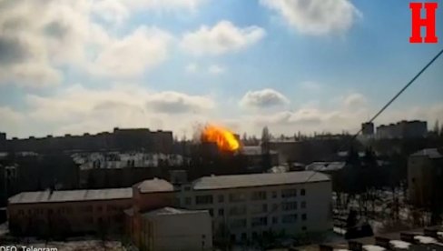 OBJAVLJEN SNIMAK UDARA: U Kramatorsku uništeno gradsko odeljenje ukrajinske Službe bezbednosti (VIDEO)