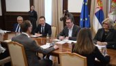VAŽAN SASTANAK: Vučić razgovarao sa delegacijom Međunarodnog monetarnog fonda (FOTO)