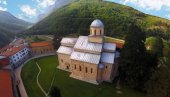 PRIŠTINA OBMANJUJE PRIČOM O ZAŠTITI: Bratstvo manastira Visoki Dečani napominje da šest godina ne sprovode odluku Ustavnog suda