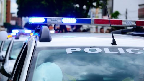 JAKA BURA PREVRNULA KAJAK, POLICIJA TRAGA ZA NESTALIMA: Spaseno devet osoba, situacija i dalje neizvesna u Dubrovniku