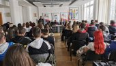 O RAZVOJU DUALNOG OBRAZOVANJA: Predstavljen projekat Ministarstva prosvete u Opštini Čukarica